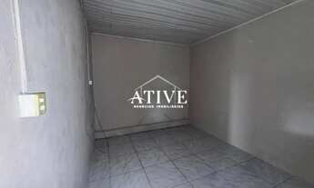 Imagem 2: Casa sozinha no pátio para locação