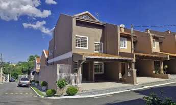 Imagem: Sobrado em Localização Privilegiada