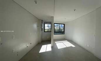 Imagem 3: Apartamento para Venda em Florianópolis, Carvoeira, 2 dormitórios, 1 suíte, 2 banheiros, 1