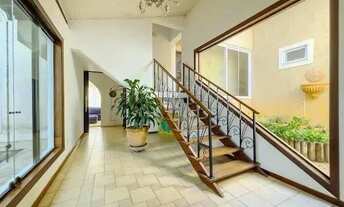 Imagem 6: Sobrado à venda e para alugar em Valinhos, Estância Recreativa San Fernando, com 8 suítes