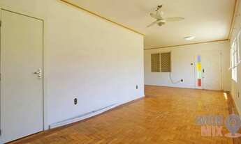 Imagem 4: Casa 3 quartos, com Churrasqueira e pátio, no Bairro São Sebastião, Zona Norte, imediações