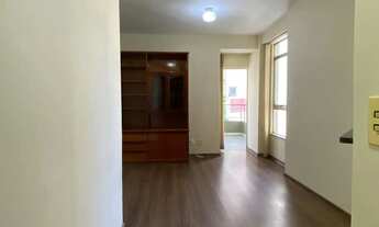 Imagem 2: 2 quartos com varanda e vaga no Centro para locação