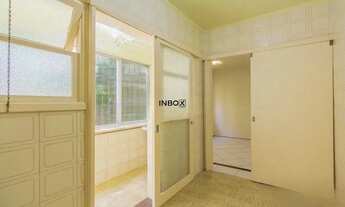 Imagem 4: Apartamento de 2 dormitórios com sacada e ótima iluminação