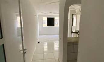 Imagem: Alugo Apartamento no 1° andar (Condomínio