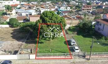 Imagem: Terreno Urbano - Casa de Alvenaria - Venda