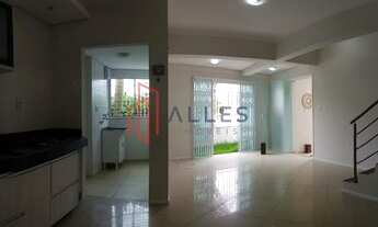 Imagem 3: ALUGA-SE ANUAL SOBRADO TRIPLEX NA PRAIA DOS AMORES EM BALNEÁRIO CAMBORIÚ/SC