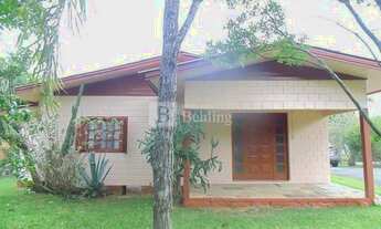 Imagem: Gramado - Casa Padrão - Várzea Grande