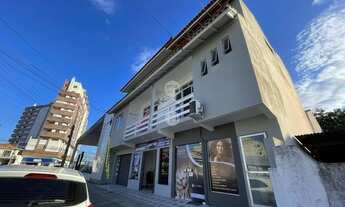 Imagem: Prédio com 8 Apartamentos e 2 Salas Comerciais