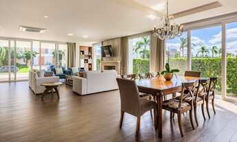 Imagem 7: Casa de condomínio para venda possui 450 metros quadrados com 4 quartos