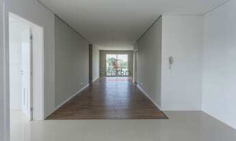 Imagem 6: APARTAMENTO com 4 dormitórios para alugar com 218.8m² por R$ 4.900,00 no bairro Juvevê - C