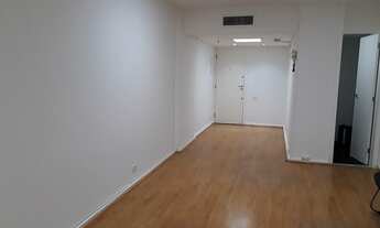 Imagem 2: GRUPO COMERCIAL CENTRO ALUGUEL / 38 M2 / PONTO PRIVILEGIADO (METRÔ, VLT, COMÉRCIO) ) / SEG