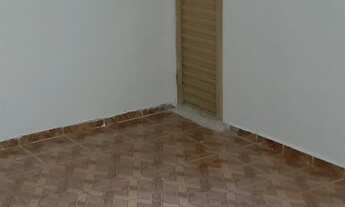 Imagem 4: Sobradinho com 4 quartos sendo um suíte. Sala, cozinha. Banheiro social Garagem