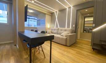 Imagem 5: Cobertura Duplex totalmente mobiliada com 2 suítes e vista parcial mar em Jurerê Internaci