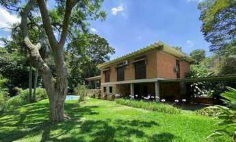 Imagem: Casa à venda na Granja Viana