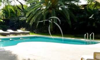 Imagem 2: Casa para aluguel e venda possui 850 metros quadrados com 5 quartos