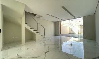 Imagem 7: Linda casa com acabamento alto padrão com 03 quartos com 01 suíte 04 vagas e área gourmet