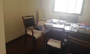 Imagem 6: Apto Reformado - 227m2 - 4 Quartos/2 Suítes/3 Vagas de garagem