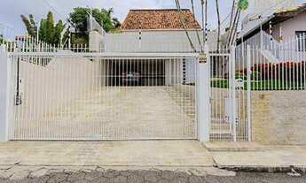 Imagem 4: Casa de alto padrão com 3 quartos e vista mar - Agronômica