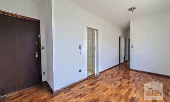 Imagem 3: Apartamento à Venda - Sagrada Família, 2 Quartos, 56 m²