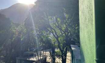 Imagem 2: Casa de condomínio para venda tem 270 metros quadrados com 4 quartos com armários