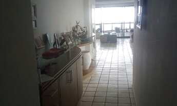 Imagem 4: Beira Mar - Amplo apartamento - 170m2 - Candeias