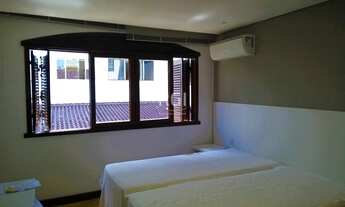 Imagem 3: Porto Alegre - Casa Padrão - Santa Cecília