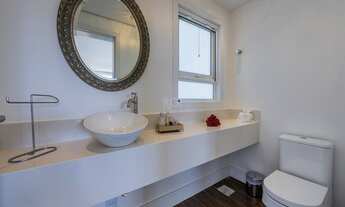 Imagem 5: Casa de condomínio para venda possui 450 metros quadrados com 4 quartos