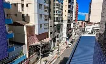 Imagem 2: Grande e Espaçoso 03 qtos com suite, a uma quadra do mar!