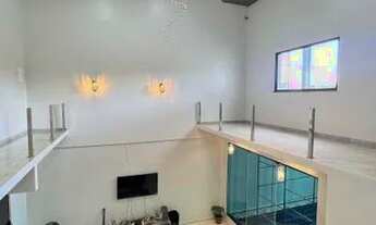 Imagem 4: Casa com Piscina no Parque das Laranjeiras- 4 Quartos - Fino Acabamento!