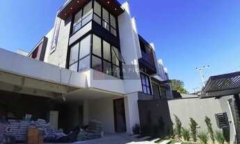 Imagem: Triplex de esquina com elevador à venda