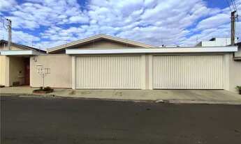 Imagem 3: Casa com 3 dormitórios à venda, 245 m²