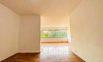 Imagem 6: Na 2a. Quadra da Praia do Leblon (Pé na Areia) Abaixo do Preço para Reforma! 180 m² 4 Qu