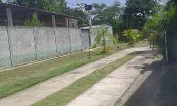 Imagem 3: Casa de alvenaria com varanda um quarto, copa cozinha, duas vagas de garagem