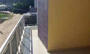 Imagem 3: Dois apartamentos e um galpão com dique de lavar carros