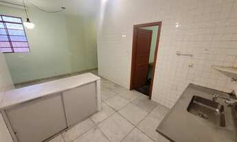 Imagem 4: Casa para aluguel com 221 metros quadrados com 4 quartos em Prado - Belo Horizonte - MG