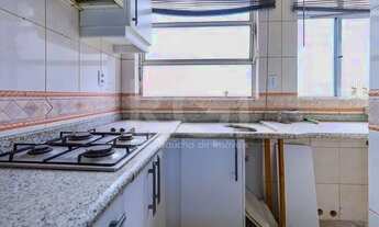 Imagem 7: Apartamento localizado no bairro Menino Deus em Porto Alegre/RS, com aproximadamente 76 m²