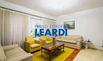 Imagem: CASA ASSOBRADADA - MOEMA ÍNDIOS - SP