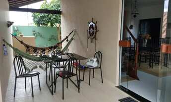 Imagem 5: Casa para aluguel e venda possui 220 metros quadrados com 3 quartos