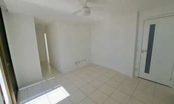 Imagem 2: ALUGO COBERTURA CENTRO NITEROI C\2 QTS COM SUITE E 1 VAGA.CONDMÍNIO COM INFRA ESTRUTURA C