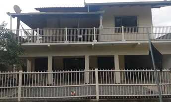 Imagem 3: Sobrado lindo e aconchegante em alvenaria, muito bem localizado à 300m da lagoa