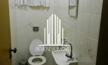 Imagem 7: Sobrado à venda no Butantã com 240m² 5 dormitórios 1 suíte 4 banheiros 1 vaga