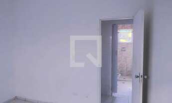 Imagem 6: Casa para Aluguel - Jóquei Club, 1 Quarto, 47 m2