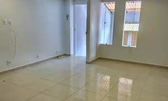 Imagem: Casa em Rua pública