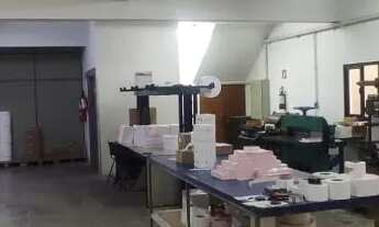 Imagem 5: Prédio comercial no Jaguaré com galpão e salas