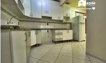 Imagem 5: Aluguel Anual: Apartamento 2 dormitórios, sacada, sem mobília e 1 vaga privativa. Centro d