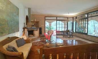 Imagem: Chácara à Venda Elegância Rústica no