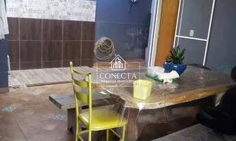 Imagem: Casa em Condomínio com 3 Quartos (1 Suíte)