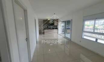 Imagem: APTO COM PISO LAMINADO E ARMÁRIOS