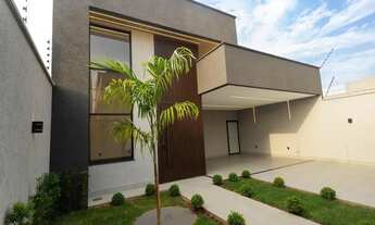 Imagem 5: Casa no Setor Três Marias, com 3 suítes plenas e 4 vagas de garagem