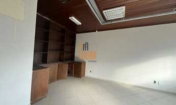 Imagem 4: Amplo prédio comercial de 3 pavimentos para aluguel ou venda na travessa Quintino Bocaiúva